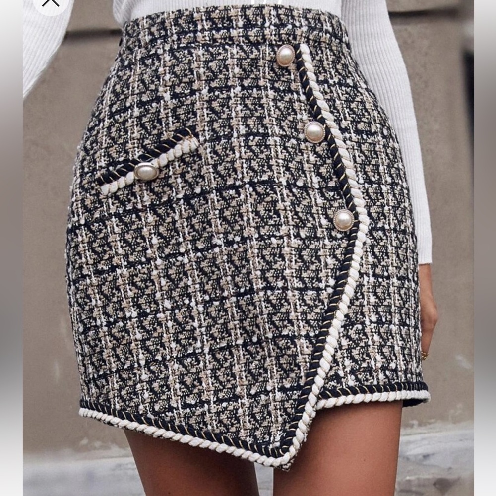 Privé Button Front Tweed Asymmetrical Skirt